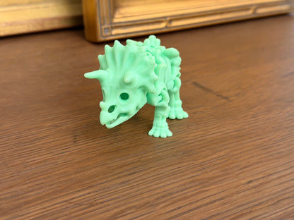 GLO-Dinos Triceratops